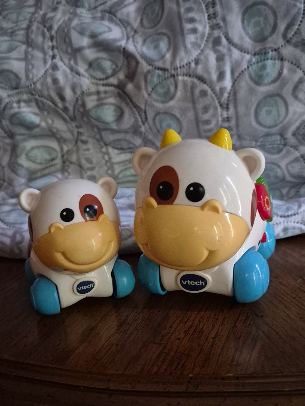 VTech Kiss and Care Cows